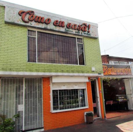 Como En Casa! Restaurante Y Hostal بوغوتا المظهر الخارجي الصورة
